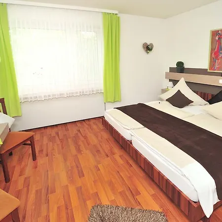 Hotel Am Neuen Markt 3*